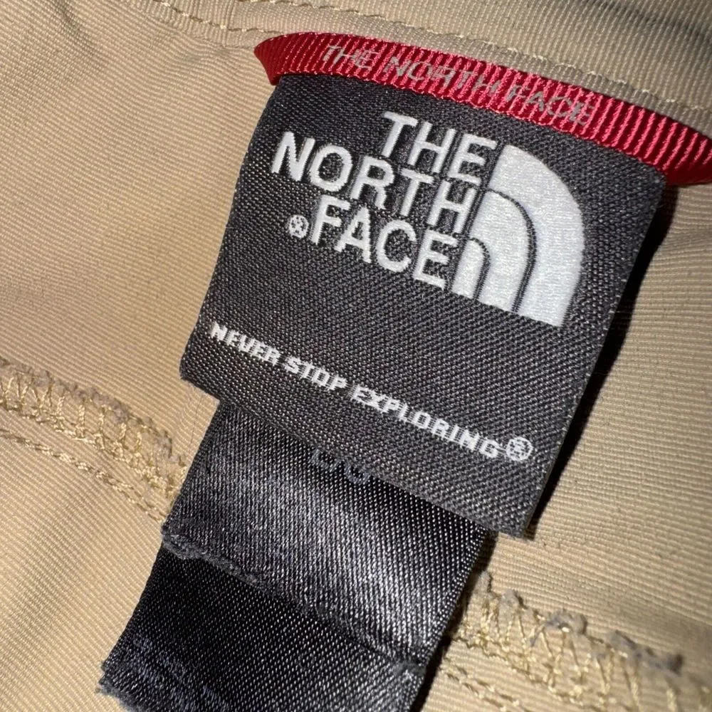 The North Face Paramount Peak Cargo Shorts Mens Large Nylon Khaki Tan Beige‎
